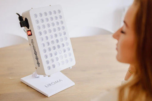 Lichttherapie und Pigmentflecken: Funktioniert rotes Licht wirklich? - Liroma